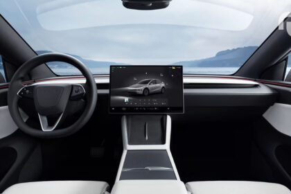 Tesla Model Y L Interieur Chine.jpg