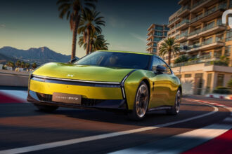 Xpeng P7 Reveal 4.jpg