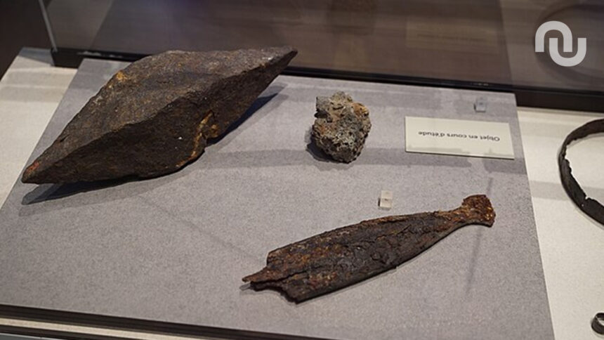 Demi Produit Bi Pyramide 1e Age Du Fer St Imoge 1007435.jpg