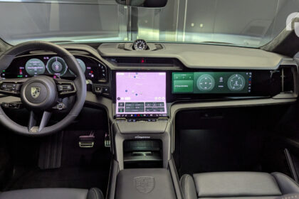 Porsche Cayenne Interieur Leipzig.jpg