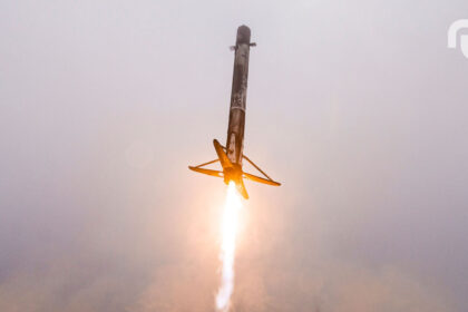 Spacex Falcon 9.jpg
