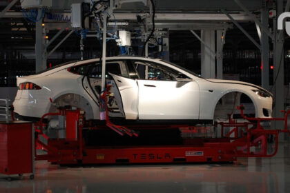Tesla Factory Fremont Ca Usa 8763130149.jpg