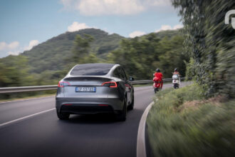 Tesla Modely 60.jpg