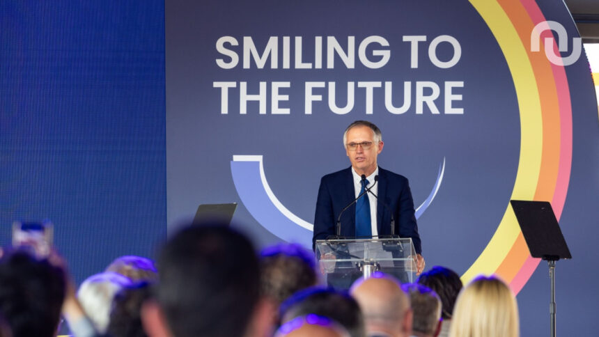 Carlostavaresstellantisceo 1.jpg