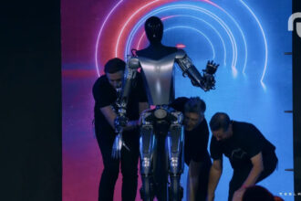 Optimus V2 Tesla Ai Day.jpg