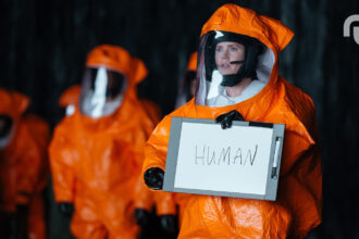 Premier Contact Amy Adams.jpg