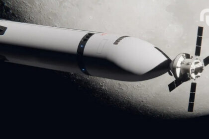 Starship Hls Une.jpg