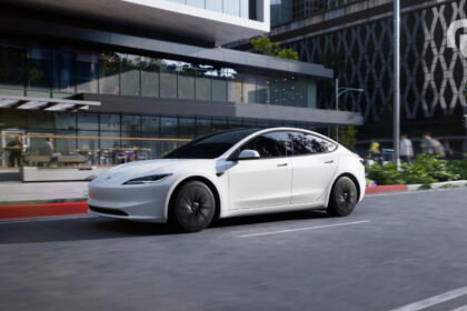 Tesla Model Standard 19.jpg