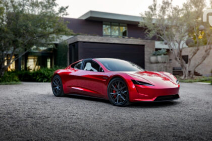 Tesla Roadster.jpg