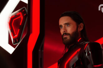 Tron Ares Une.jpg