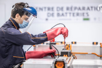 Vw Centre Reparation Batteries 80.jpg