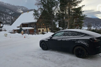 Tesla Model Y Neige 2.jpg